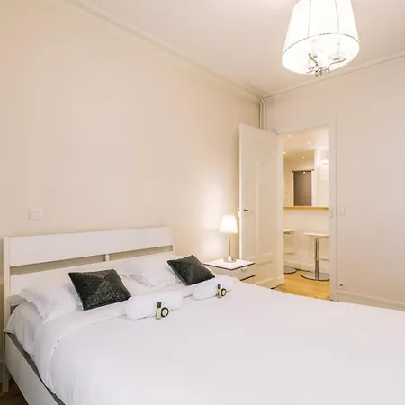 Guestready - Charming Apt Near Station