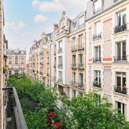 Guestready - Charming Apt Near Station Apartment