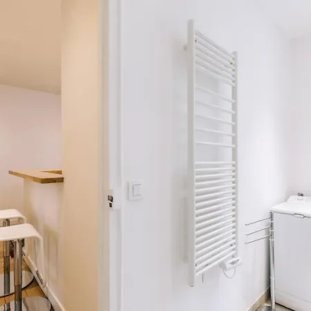 Guestready - Charming Apt Near Station Apartment *